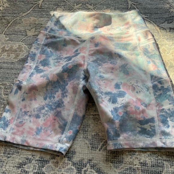 medium girls freefly shorts - Picture 8 of 13